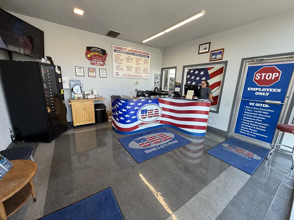 USA Brake and Auto Repair Lobby USA Brake and Auto Repair Lobby